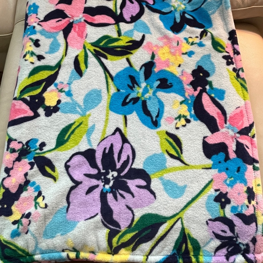 Vera Bradley Fleece Throw in Marian Floral